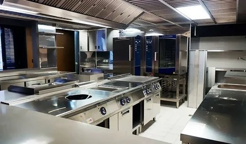 REPARAÇÃO EM BARCELONA DE ABATEDORES DE FRIO, EMBALADORAS A VÁCUO, FRITADEIRAS, CALDEIRÕES, FORNOS  